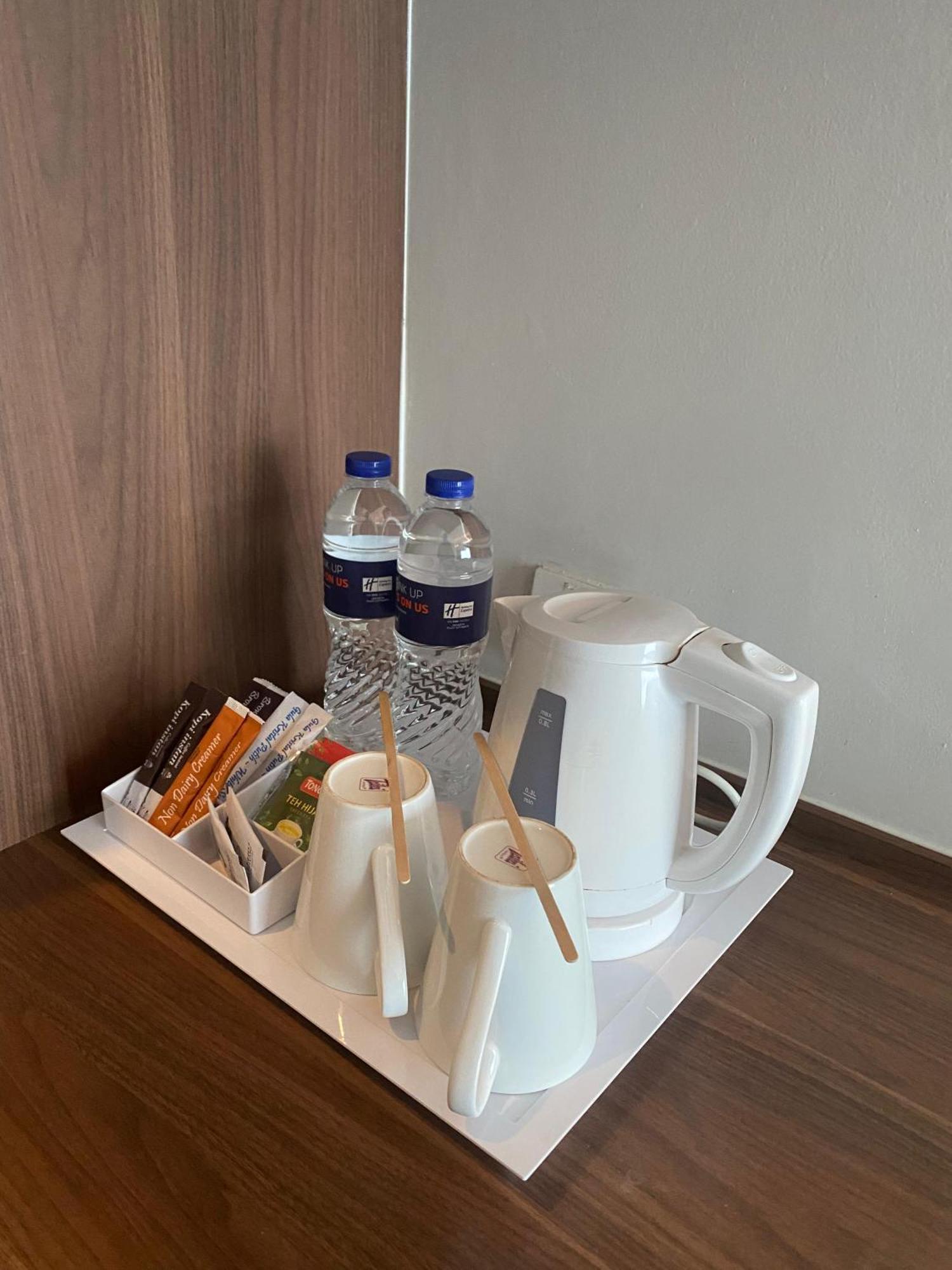 Holiday Inn Express Jakarta Pluit Citygate By Ihg Extérieur photo